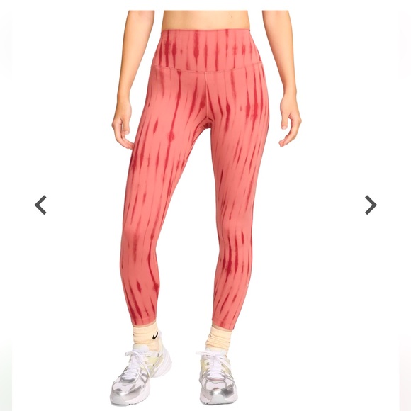 Nike Pants - NWT Nike Women's One High-Waisted 7/8 Printed Leggings Size Large Pink/Magenta